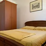 Apartment Marconi Durrës