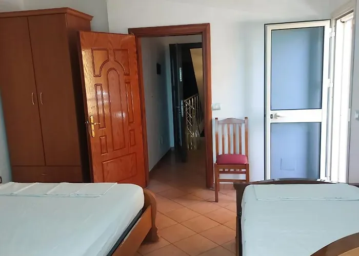 Marconi Apartment *